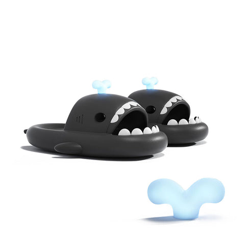 Sharkicks Basic - 噴水鯨鯊魚拖鞋